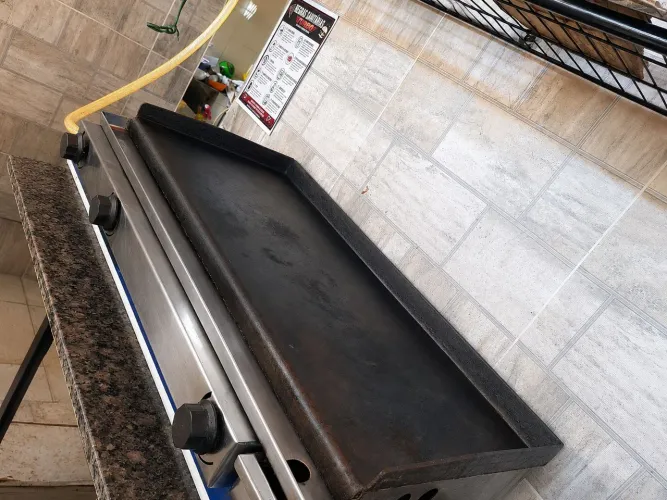 Vendo chapa a gás hamburgueria