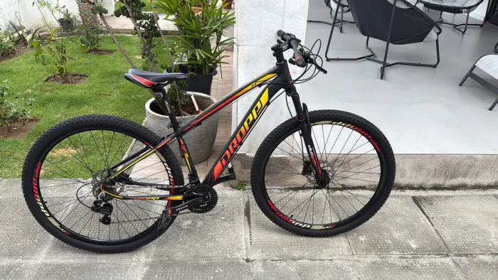Bicicleta Dropp Z3 aro 29 - mountain bike de alumínio.