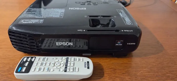 Projetor Epson PowerLite S18+