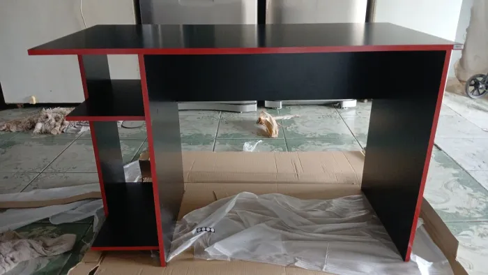 Mesa Para PC / Escrivaninha de estudo