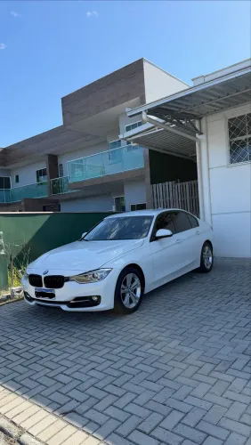 BMW 320I A 2.0 Turbo/activeflex 16V 184cv 4P 2013