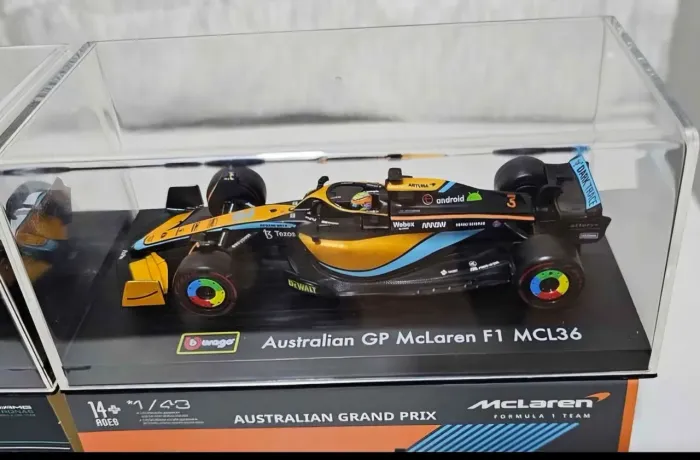 MINIATURA F1 - McLAREN