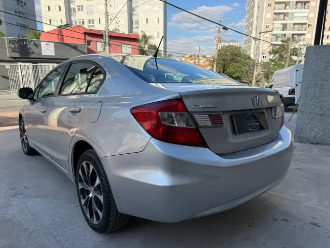 Honda Civic Sedan LXR 2.0 Flexone 16V Aut. 4P 2015