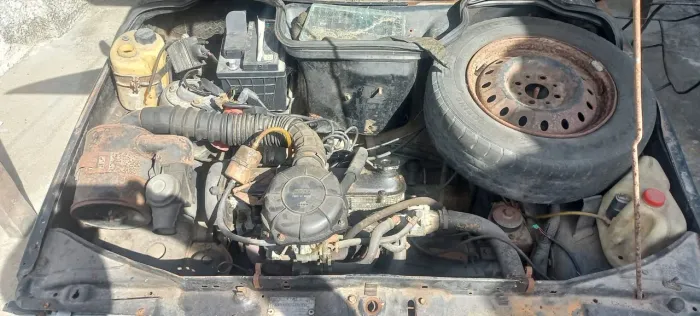 Fiat uno 1990 para retirada de peças, motor e caixa de marcha funcionando