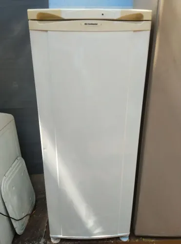 Geladeira continental 240 l funcionando perfeitamente entrego