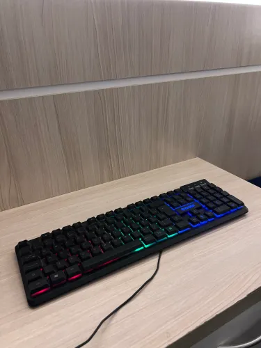 TECLADO EVOLUT COM LUZ DE LED