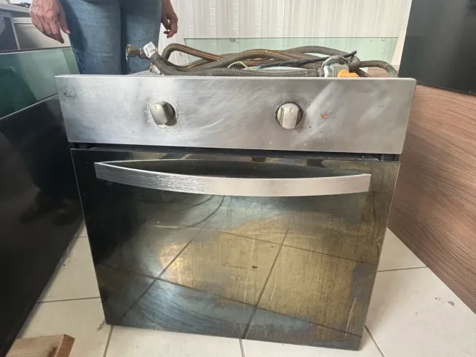Forno de embutir 
