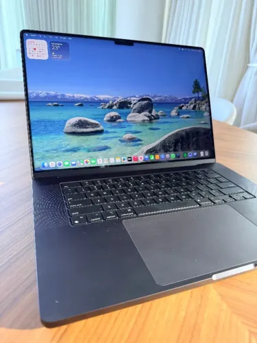 MacBook Pro 16'' M4
