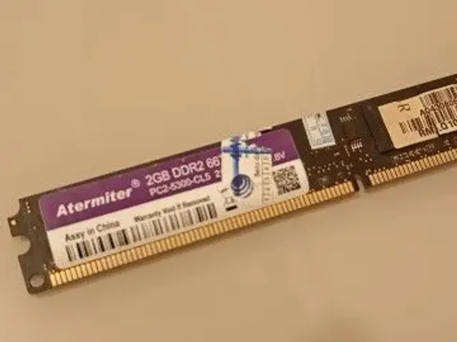 Memória 2GB DDR2 667