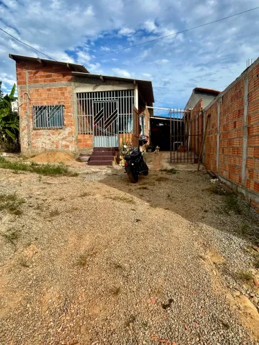 Casa no cidade jardim ( leia a descrição)