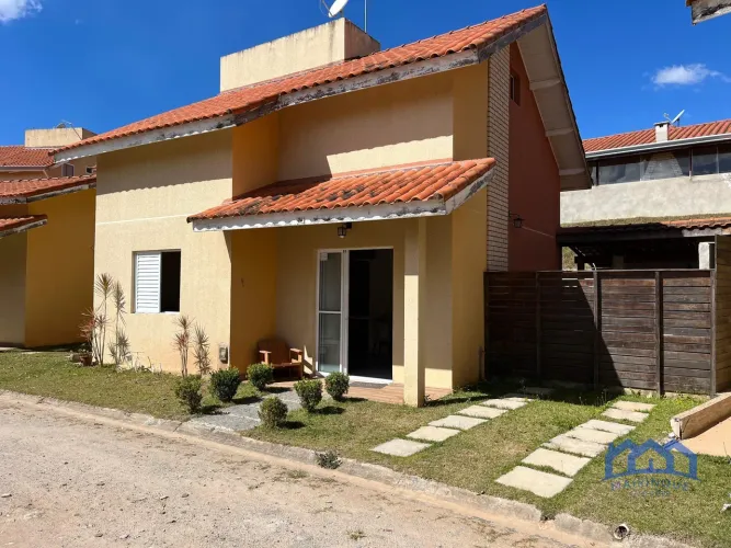 Chalé com 4 Quartos e 2 banheiros à Venda, 80m² por R$ 400.000 Cód. ch2559