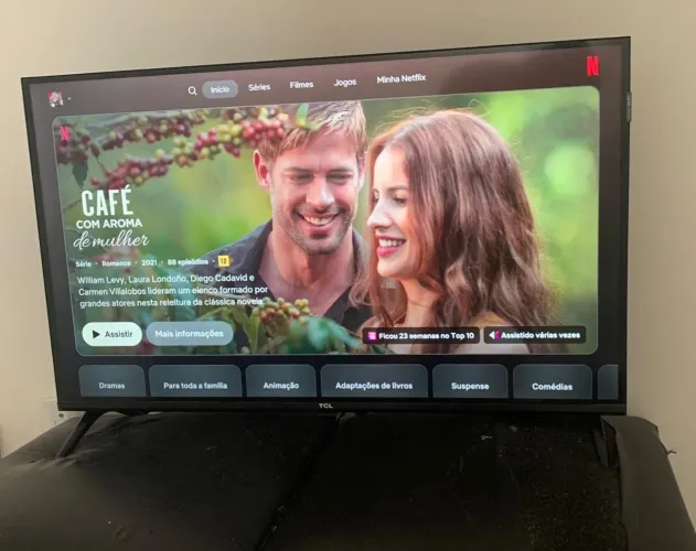Smart tv 32 polegadas TCL semi nova!