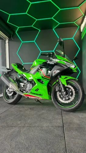KAWASAKI NINJA 400 2024 6200KM