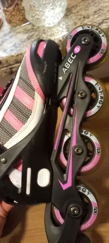 Patins traxart 33 ao 36 cor rosa pouco uso