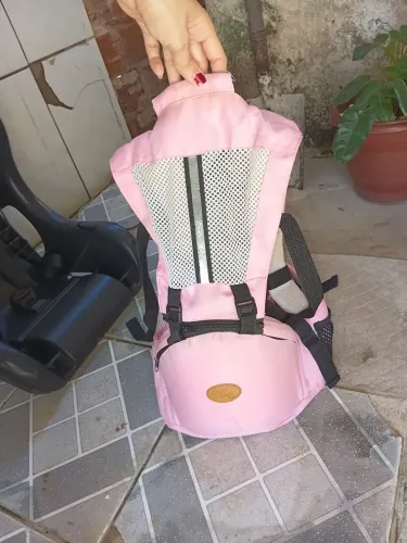 Bebê canguru menina 