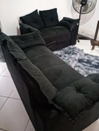 Vendo sofá 3 e 2 lugares 390.00