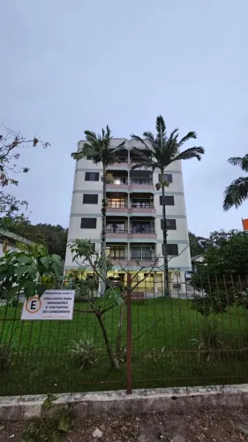 Um Quarto para Alugar em Florianópolis - tranquilidade e conforto próximos a UFSC