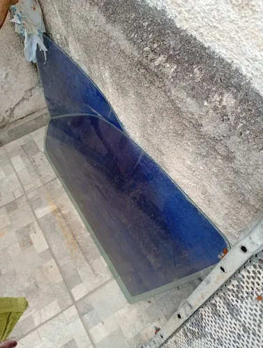 Vidro dianteiro Tempra 93