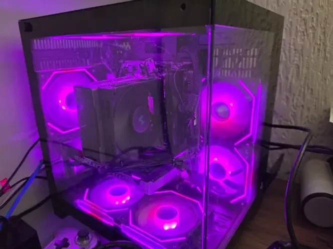 PC Gamer Ryzen 5 7600 + RTX 5060 Ti MSI 16GB