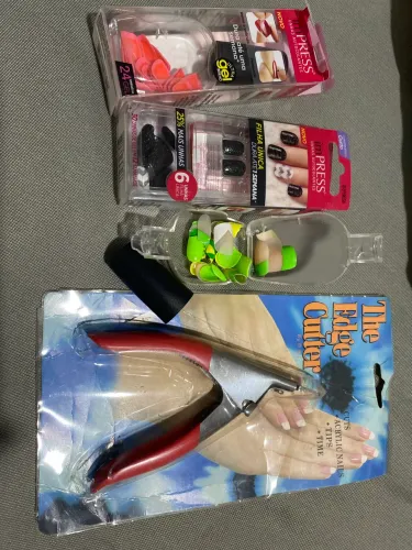 Kit unhas alicate e mais 3 tipos cores de unha sortidas