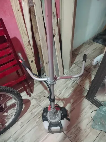 Vendo roçadeira 