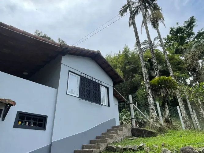 CASA REFIRMADA BINGEN RJ
