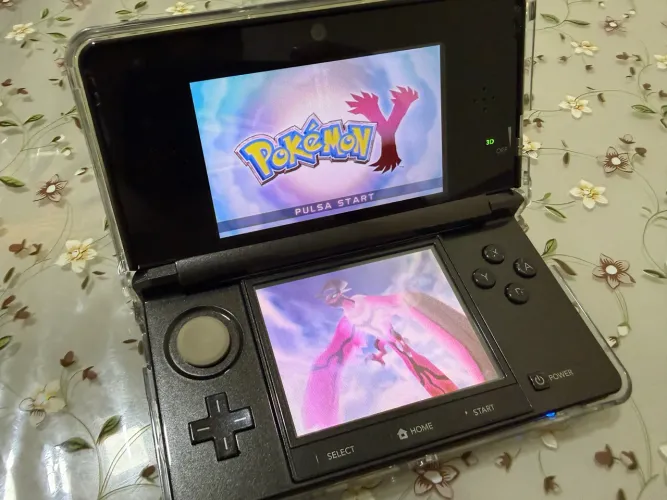 Nintendo 3ds Cosmo Black (leia e veja fotos)