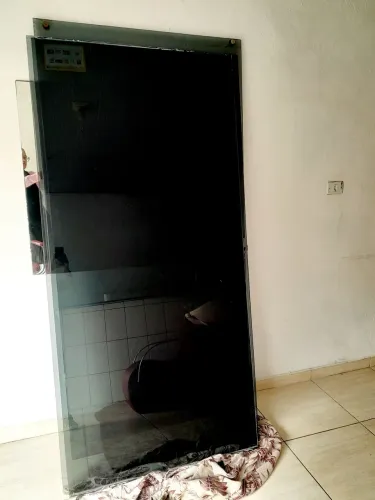 Duas portas de vidro