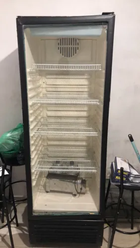 Geladeira expositora