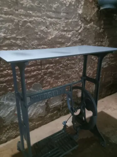 Pe de máquina de ferro