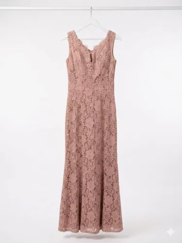 Vestido longo De renda rosa TAM P