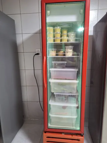 Vendo, usada funcionando.