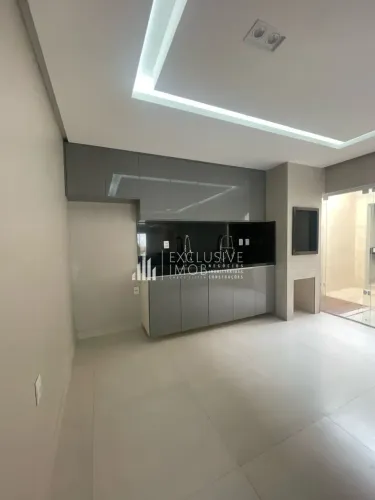 BELA CASA NO COND. ARBRE