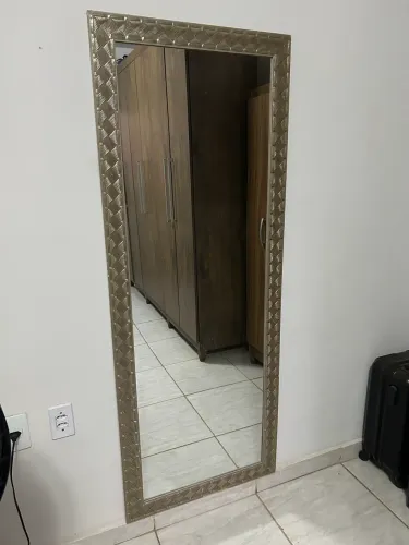 Espelho com Moldura Seminovo