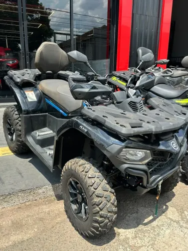 QUADRICICLO CFORCE 520L 2025