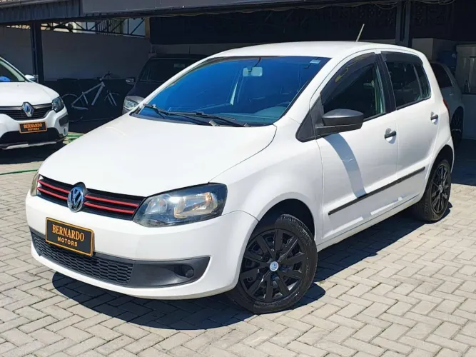 Volkswagen Fox 1.0 MI Total Flex 8V 5P 2014