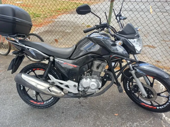 Honda CG 160 FAN 2019 - Particular, Completa + Baú e Protetor de Carenagem