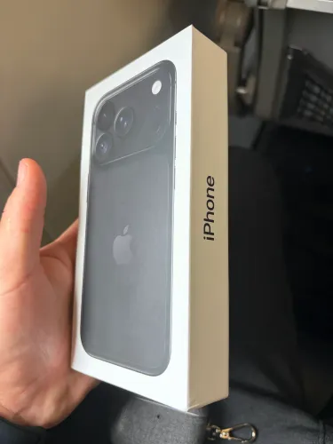 iPhone 18 pro (cor preta)