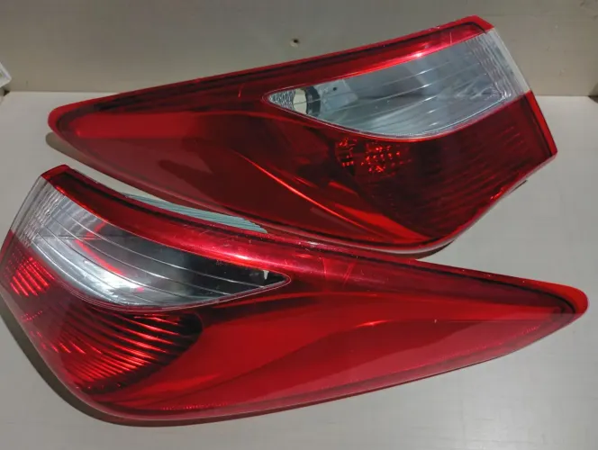 LANTERNA TRASEIRA ORIGINAL HYUNDAI HB20S SEDAN 2012/215