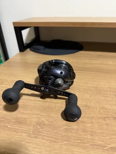 Carretilha Shimano SPEEDMASTER 201