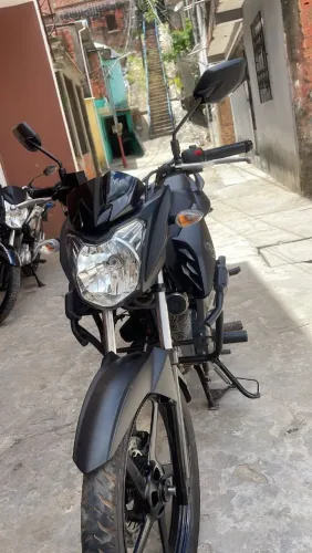 Vendo moto Yamaha 4.000kg apenas