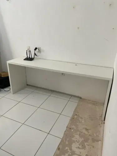 Mesa para trabalho ou estudos