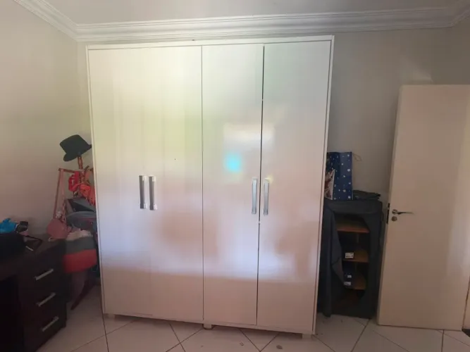 Guarda roupa Branco 