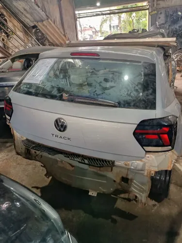 Sucata Polo Tracker retirada peças 