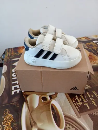 Tênis Adidas  branco original
