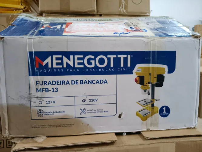 Furadeira de bancada 220 V Menegotti 