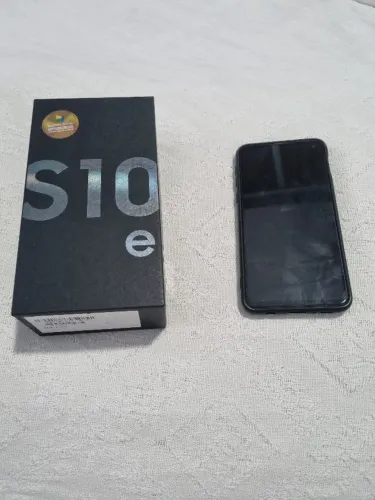 Samsung Galaxy S10e - Perfeita condição