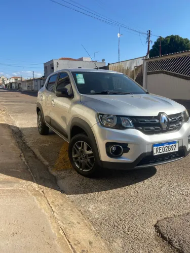 Renault Kwid Intense 1.0 Flex 12V 5P Mec. 2022