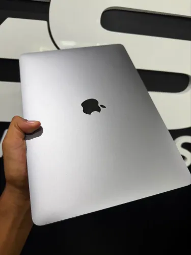 MacBook Pro 13 Polegadas 2020 1TB 16GB RAM Touch Bar Touch ID Seminovo Zero Impecáve