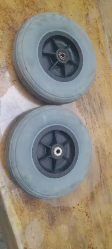 Cadeira de rodas/ RODAS